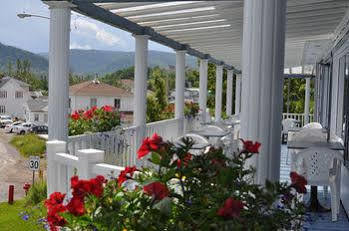 Hotel Motel Grande Vallee Exterior foto
